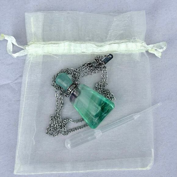 Natural Fluorite Quartz Crystal Perfume Bottle Necklace Pendant Essential Oil - Picture 8 of 8